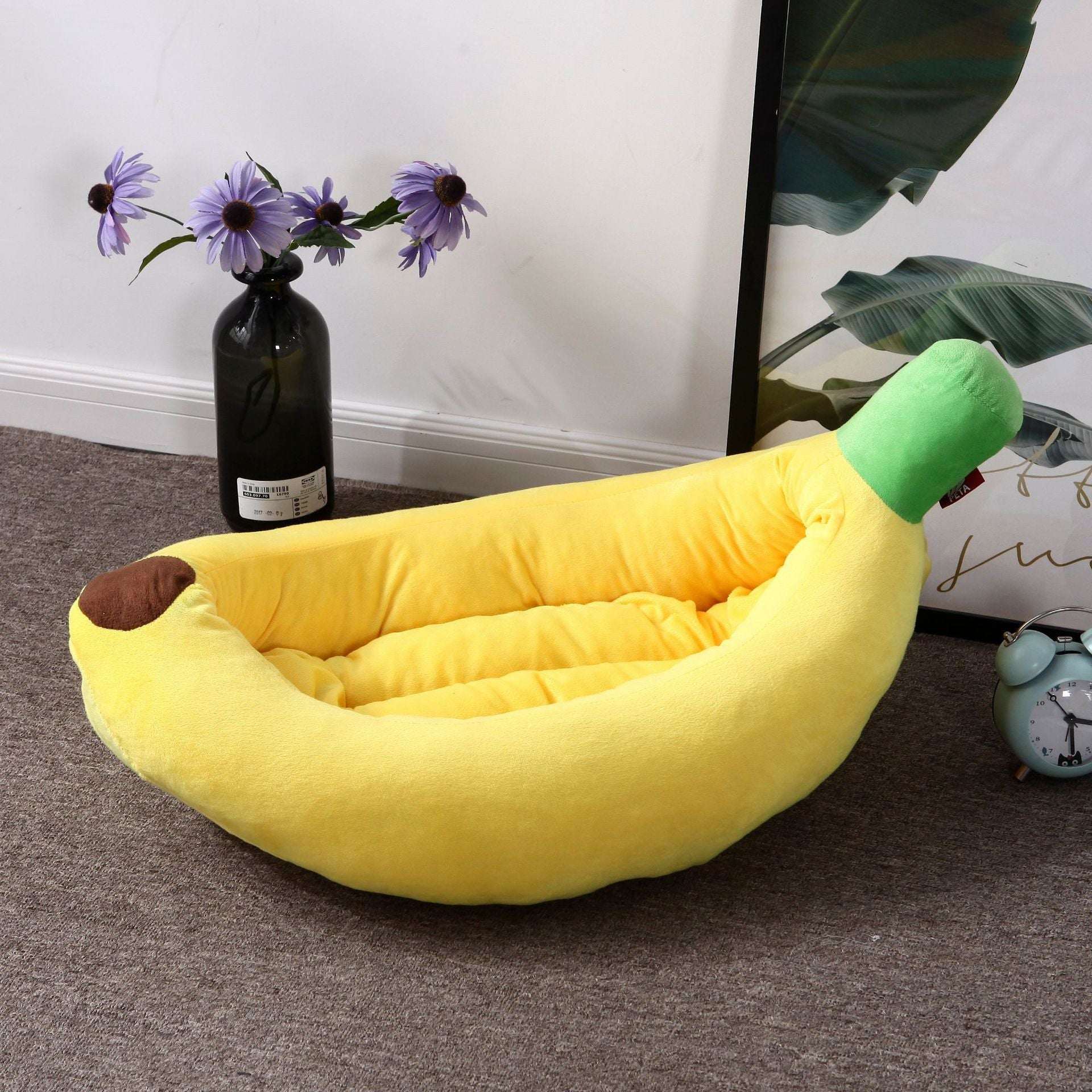 Cozy Banana Pet Bed - Breathable Crystal Velvet Sofa for Cats & Dogs